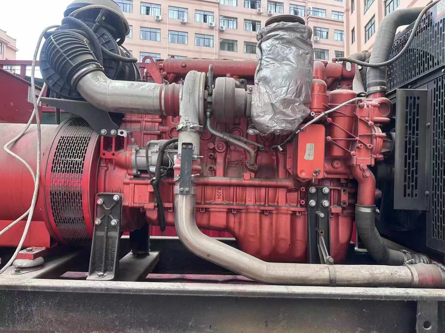 乌兰察布如何选择适合 600kW 柴油发电机组的过载保护器？